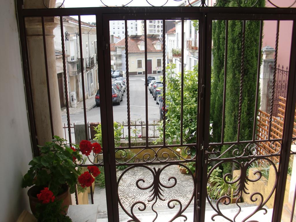 Adore Portugal Coimbra Guest House Exterior foto